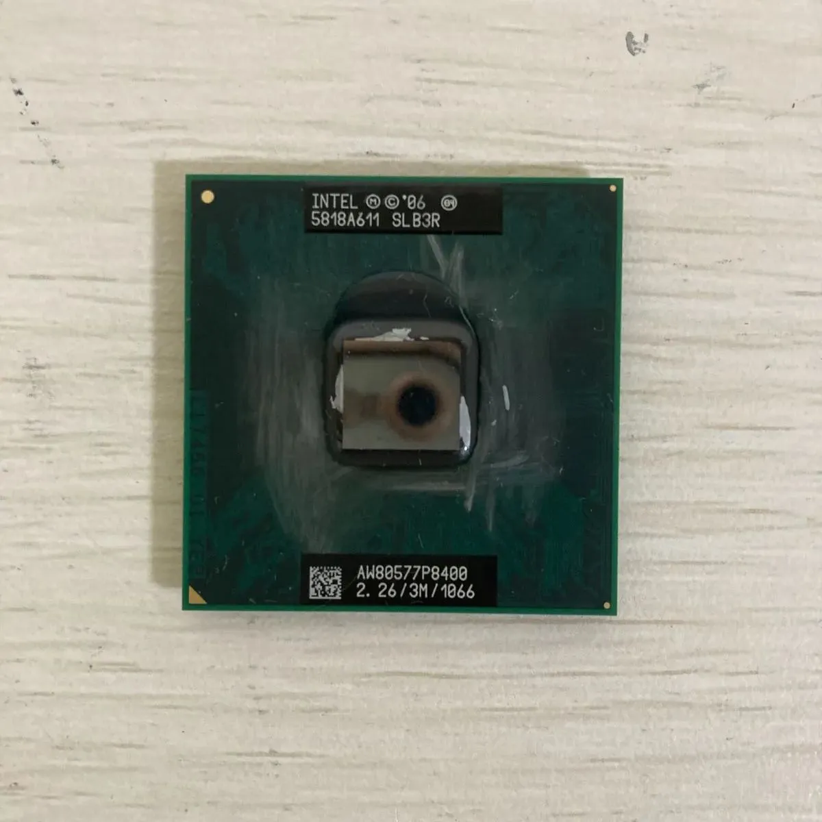 インテル® Core™2 Duo プロセッサー P8400 3M キャッシュ、2.26 GHz、1066 MHz FSB
